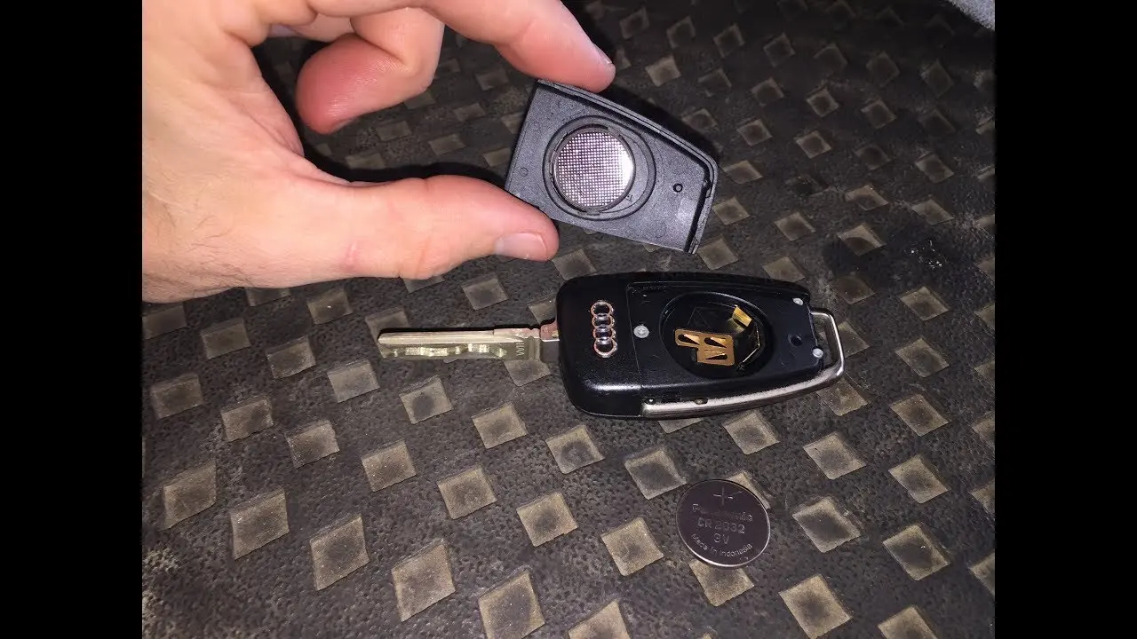 cambiar pila llave audi - Cuánto dura la pila de la llave del coche