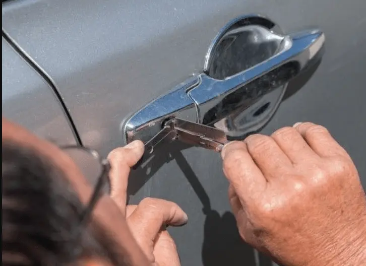 abrir puerta coche cerradura rota - Por qué no abre la puerta de mi carro