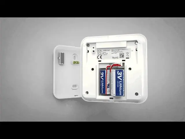 cambiar pilas lector llaves securitas direct - Qué pilas lleva la alarma Securitas Direct