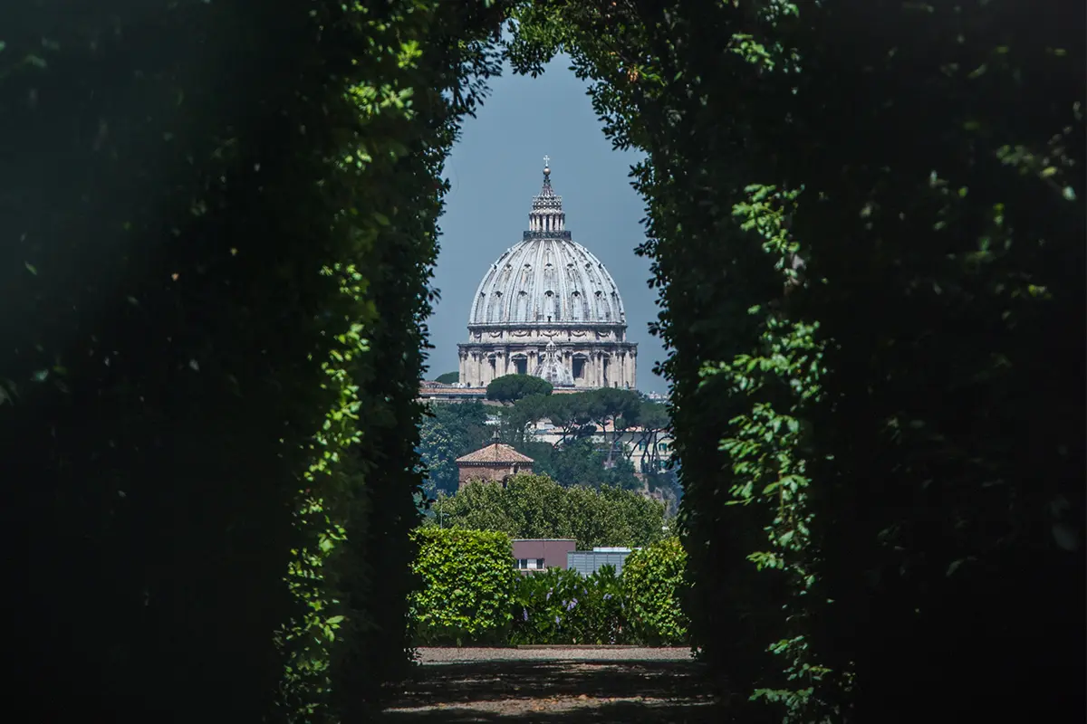 cerradura roma san pedro - Quién construyó la cúpula de la Basílica de San Pedro